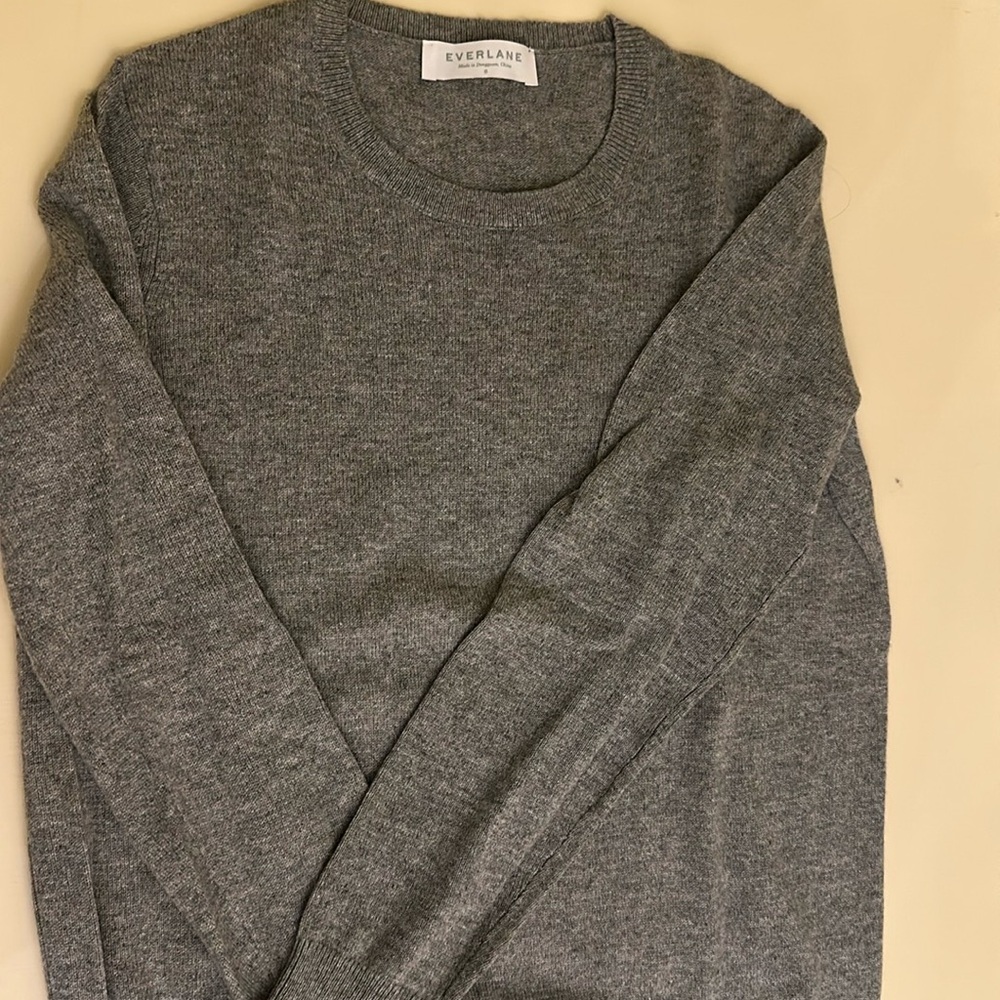 Everlane grey sweater size s